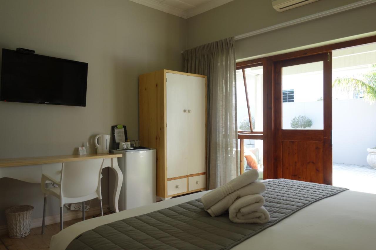 Two Fat Owls Guesthouse 乔治 外观 照片