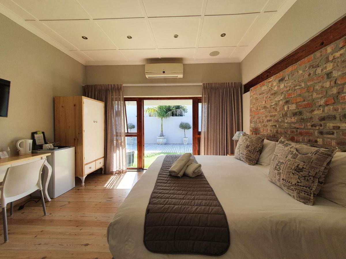 Two Fat Owls Guesthouse 乔治 外观 照片
