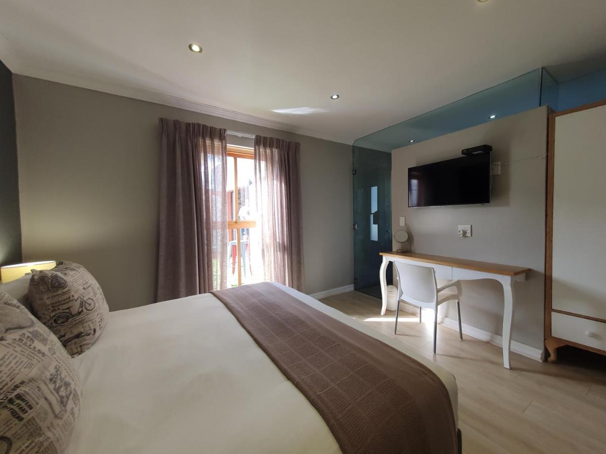 Two Fat Owls Guesthouse 乔治 外观 照片